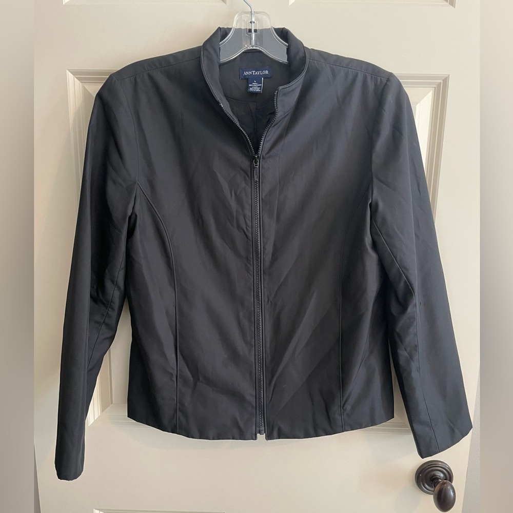 Ann Taylor Women’s Black Soft-shell jacket/Coat, Lined (10)